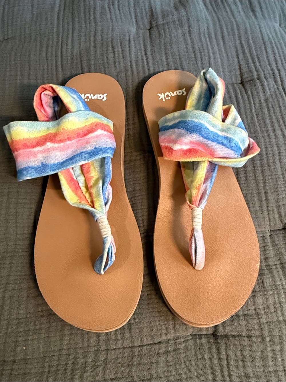 Sanuk Rainbow Multi-Color Fabric Wrap Toe-Post Sandals